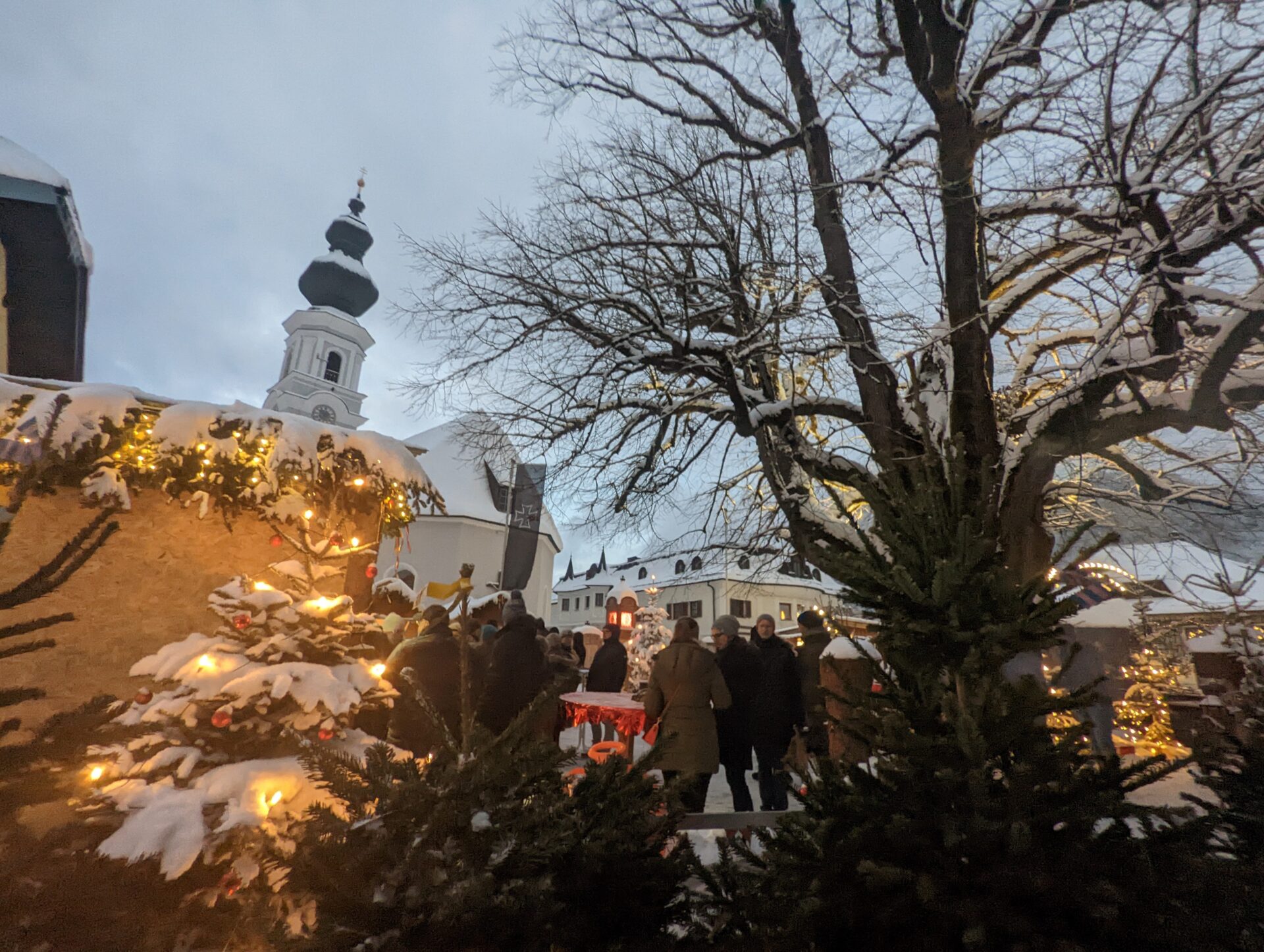 Salzburgs Schönste Weihnachtsmärkte Für Familien | Adventuremo.de